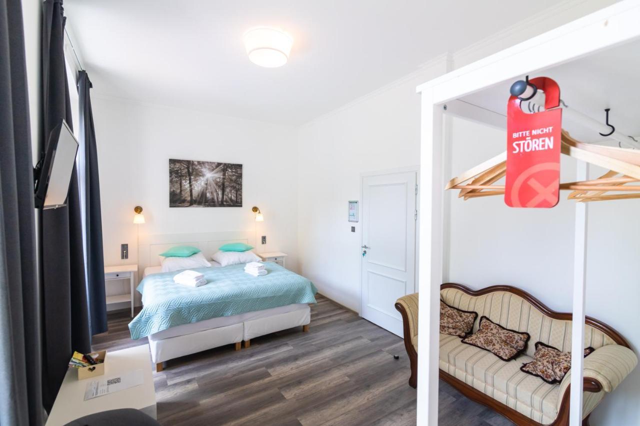 Hotel Am Hain Lübben Екстериор снимка