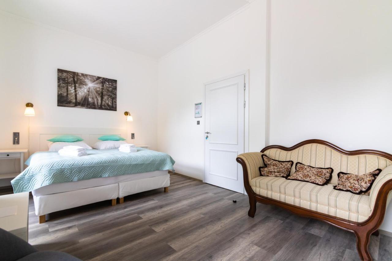 Hotel Am Hain Lübben Екстериор снимка